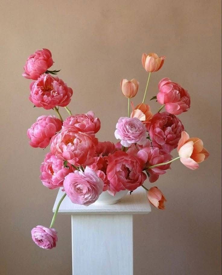 A seasonal bouquet composed at the atelier